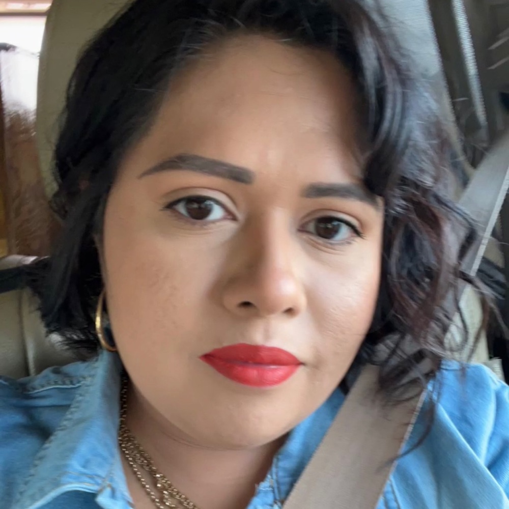 Meet your Posher, April